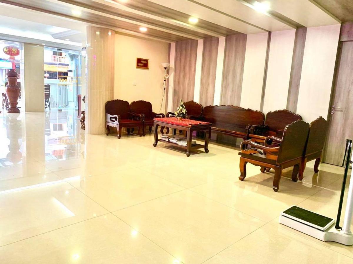 Centrana Hotel Phnom Penh Dış mekan fotoğraf